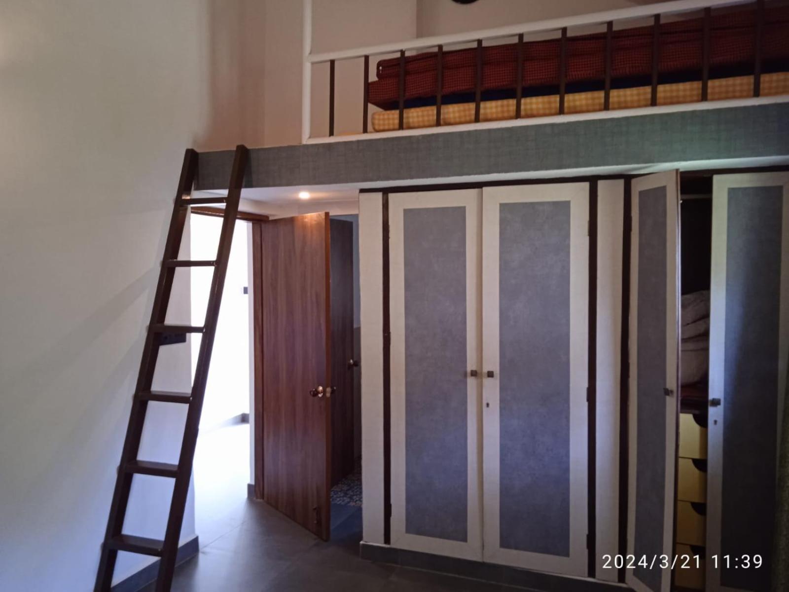 Villa Cavelossim Room photo