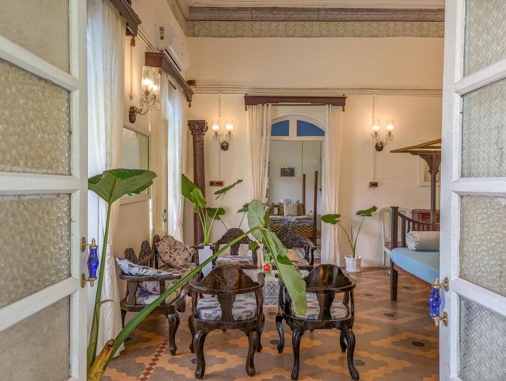 Villa Cavelossim Room photo